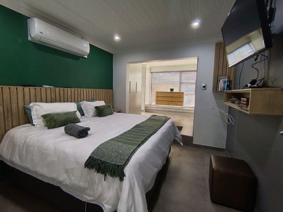 3 Bedroom Property for Sale in Pentagon Park Free State